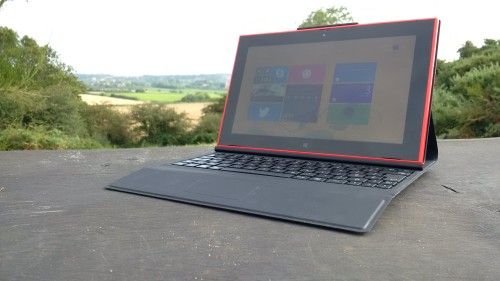 Lumia 2520 in the countryside