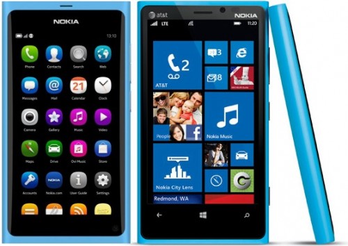 Nokia N9 Cyan alongside Nokia Lumia 920 Cyan